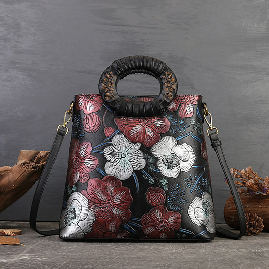 <tc>Black and Red Retro Flowers Embossed Leather Tote Bags</tc>