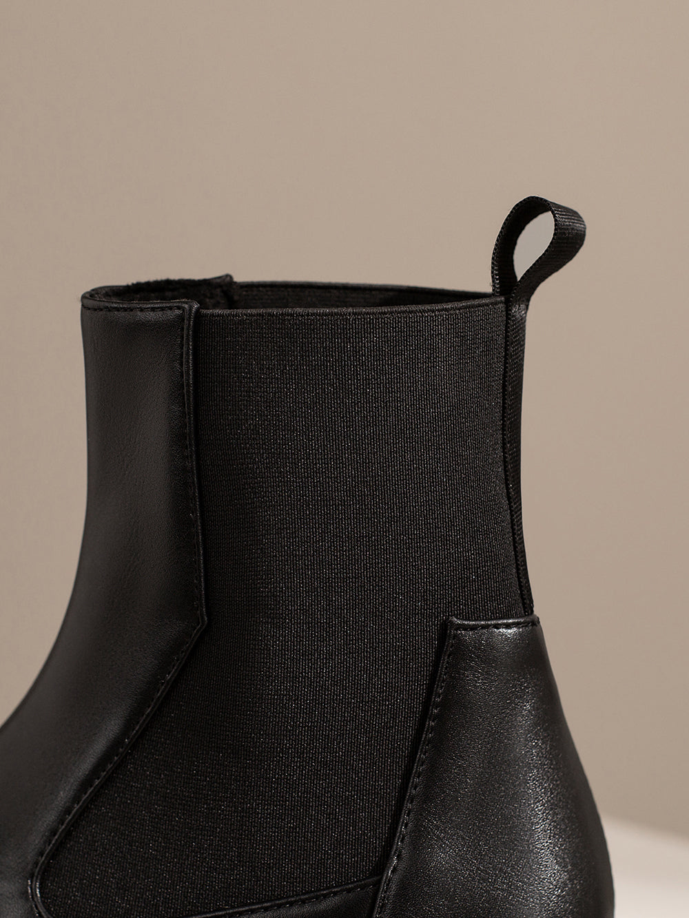 <tc>Black Croc Printed Vegan Leather Flatfrom Ankle Boots Thick Bottom Chelsea Boots</tc>