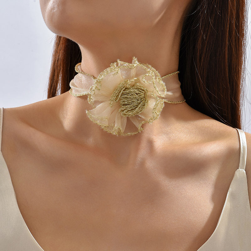 Gold mesh three-dimensional flower lace choker necklace