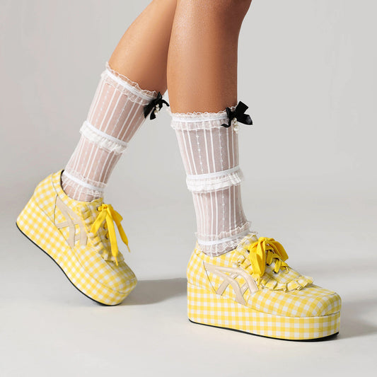 <tc>New Arrival Thick Soled Yellow Plaid Lace up Platform Preppy Style Loafer Shoes</tc>