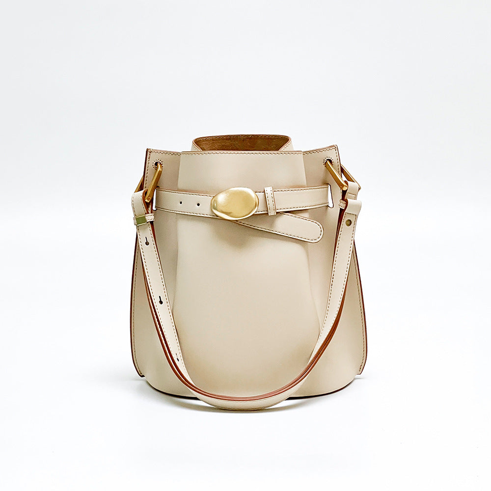 <tc>White Retro Leather Belt Shoulder Bucket Bags</tc>