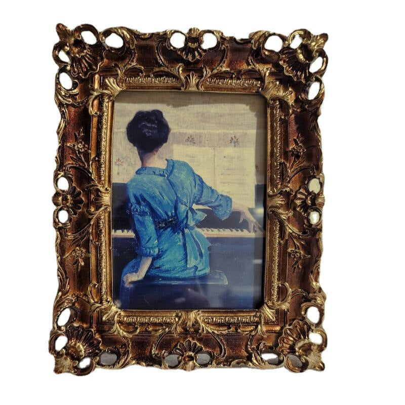 Retro nostalgia gold hollowed out photo frame classical photo decoration wall hanging