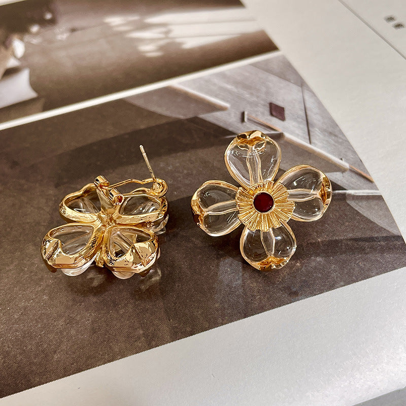 Transparent three-dimensional four-leaf flower stud earrings