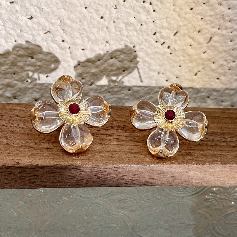 Transparent three-dimensional four-leaf flower stud earrings