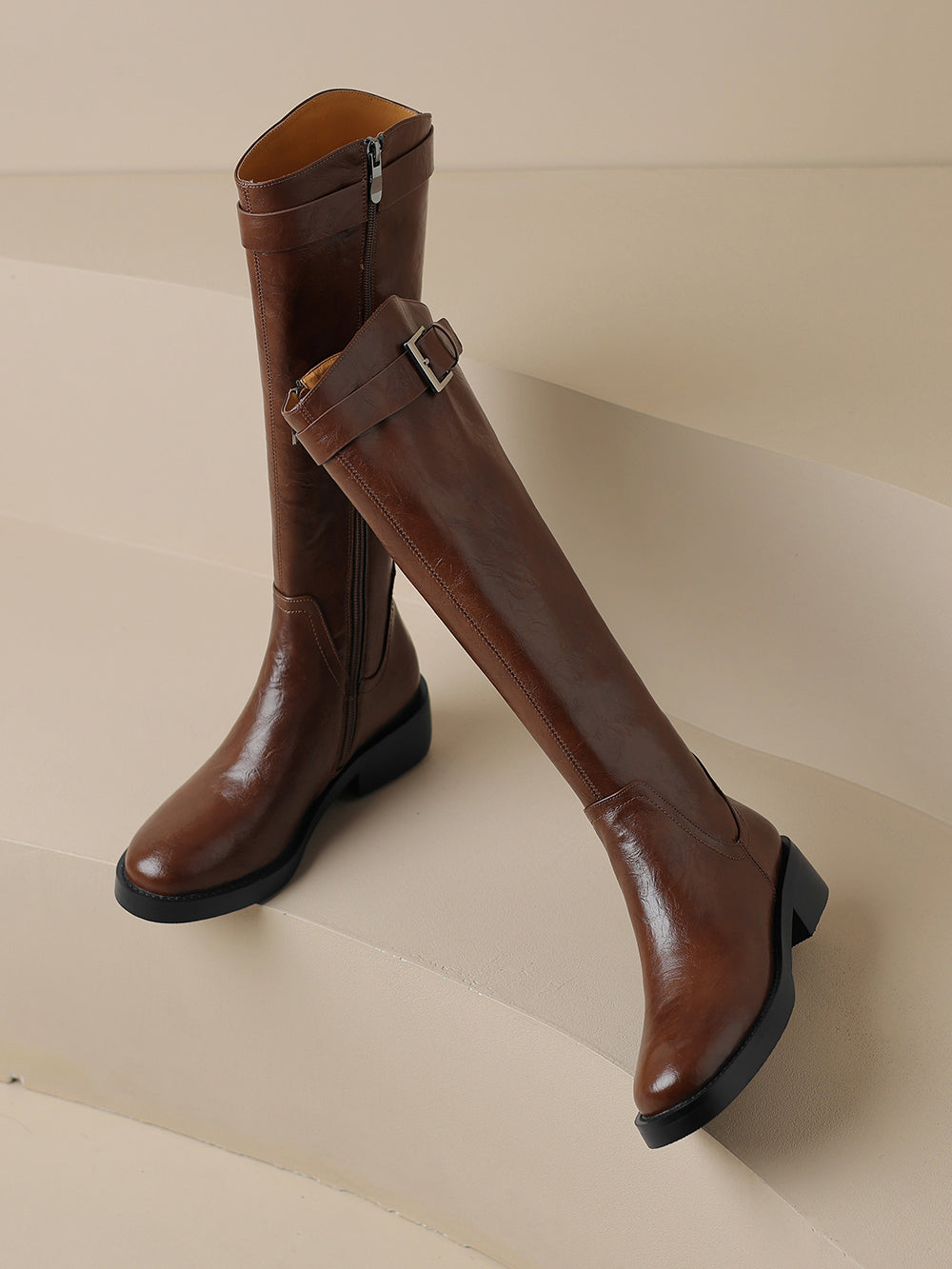 <tc>Women's Brown Leather Flat Buckle Knee High Boots Round Toe Ridding Boots</tc>