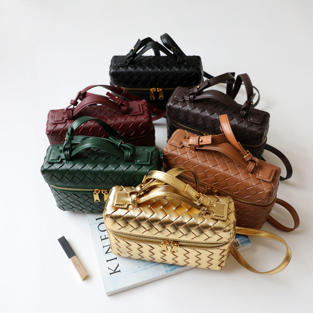 <tc>Women's Green Leather Woven Bag Shoulder Square Zipper Mini Bag</tc>