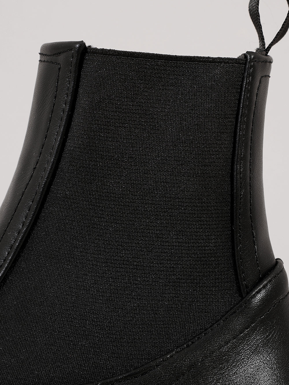 <tc>Black Vegan Leather Y2K Punk Style Chelsea Platform Boots Block Heel Platform Ankle Boots</tc>