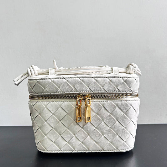 <tc>Women's White Leather Woven Zipper Shoulder Mini Bags</tc>