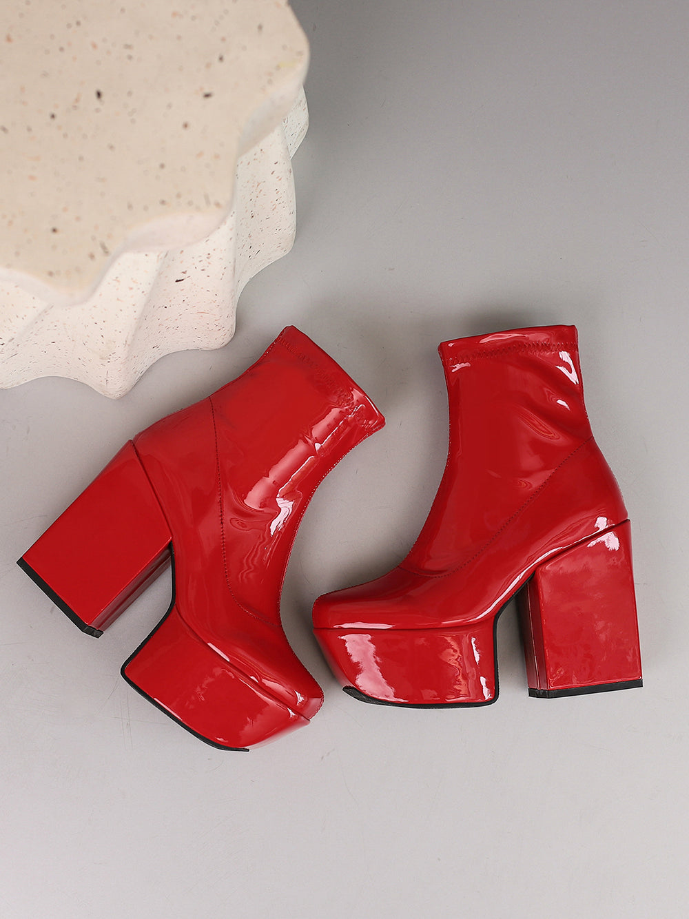 <tc>Women's Red Patent Leather Square Toe Block Heel Platform Ankle Boots</tc>