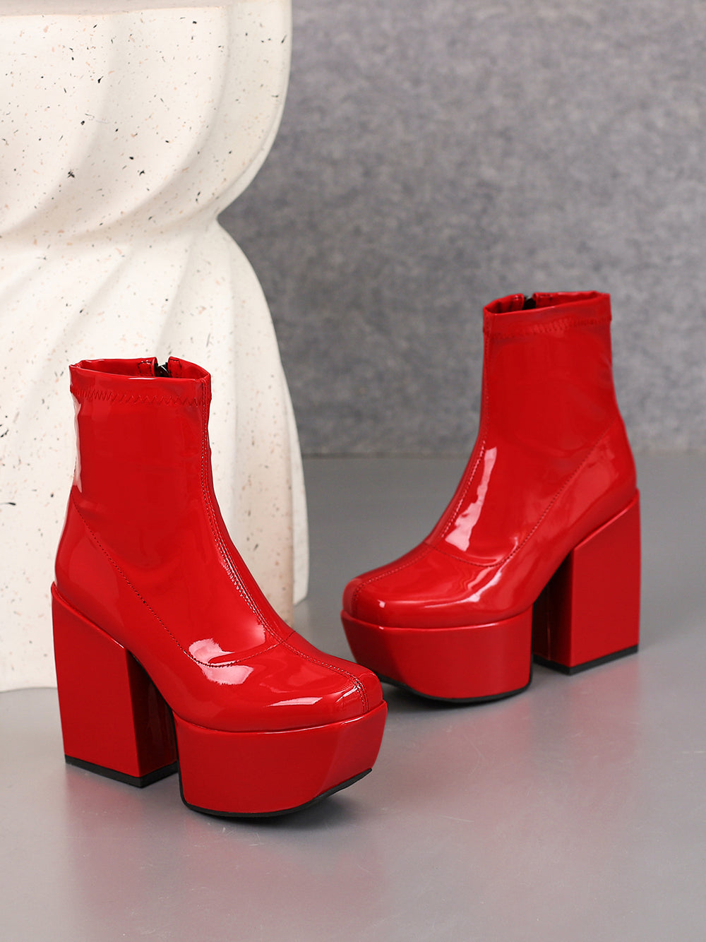 <tc>Women's Red Patent Leather Square Toe Block Heel Platform Ankle Boots</tc>