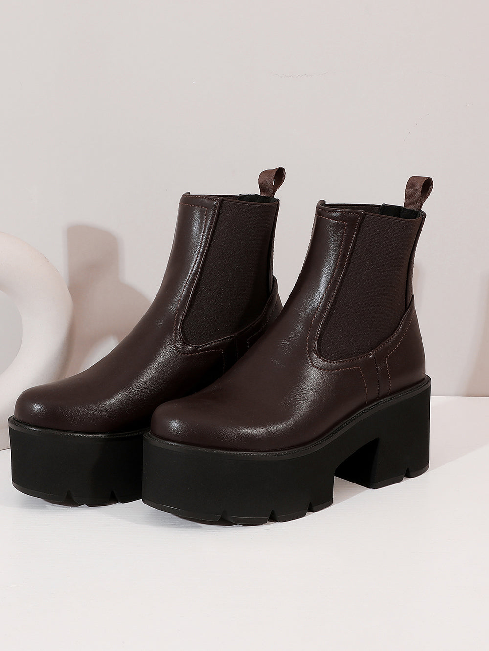 <tc>Coffee-brown Vegan Leather Y2K Punk Style Chelsea Platform Boots Block Heel Platform Ankle Boots</tc>