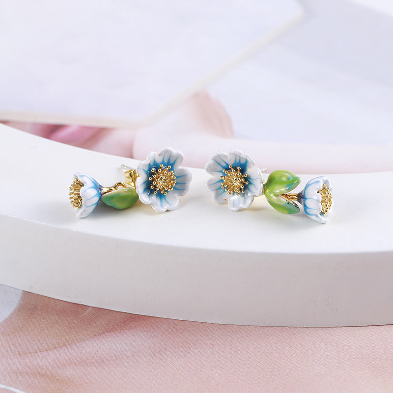 Blue and white flower enamel glaze color earrings