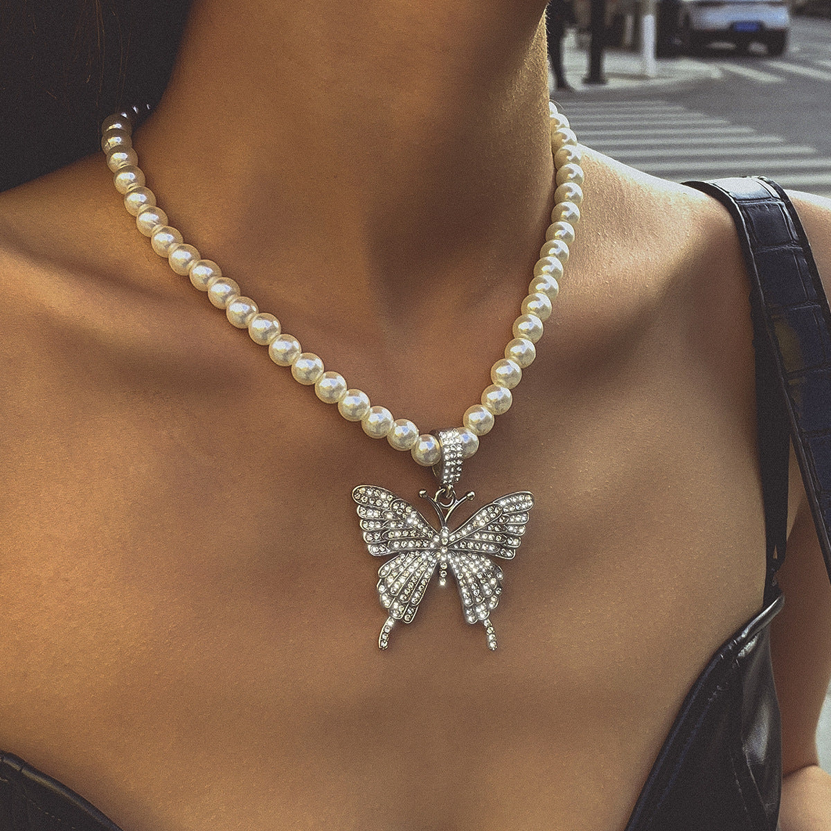 Silver Punk Style Big Rhinestone Butterfly Pendant Pearl Necklace