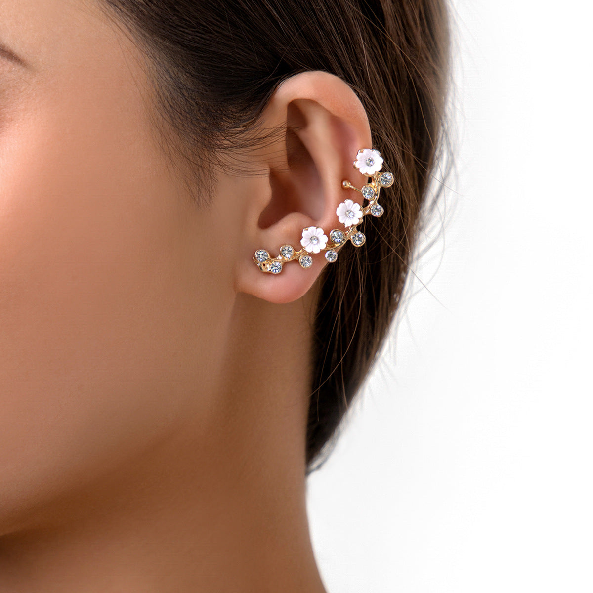 golden rhinestone flower ear studs