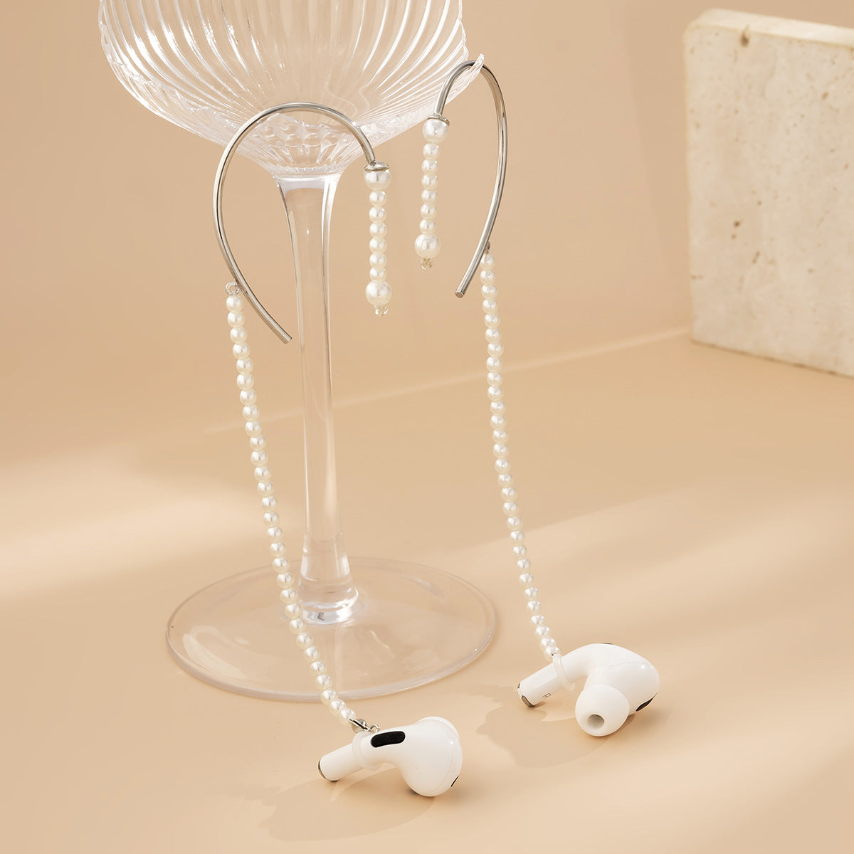 Women's Anti-Loss Earphone Design Jewelry Fashion Pearl Chain Ear Clip