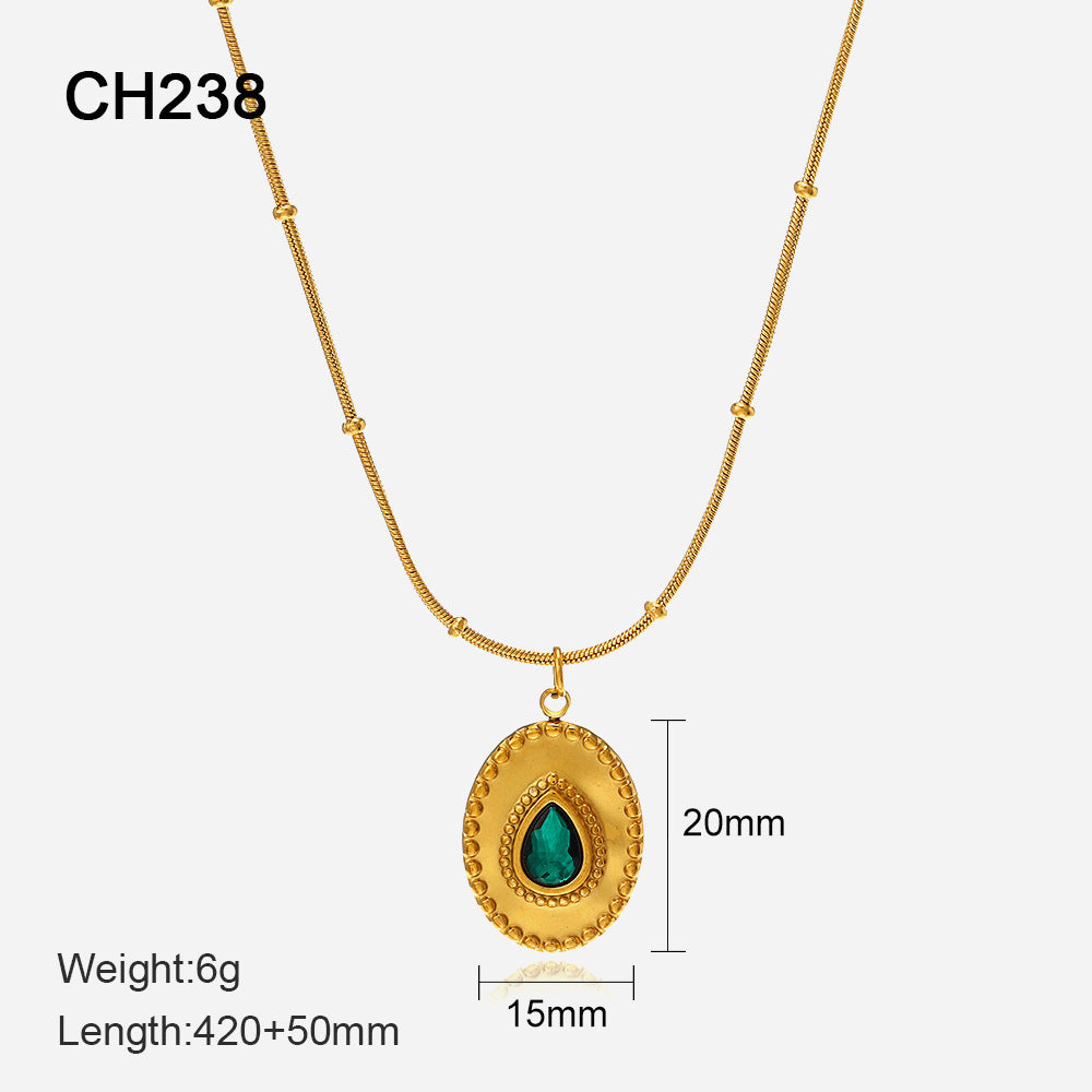 Retro Elegance Deep Emerald Pendant Necklace